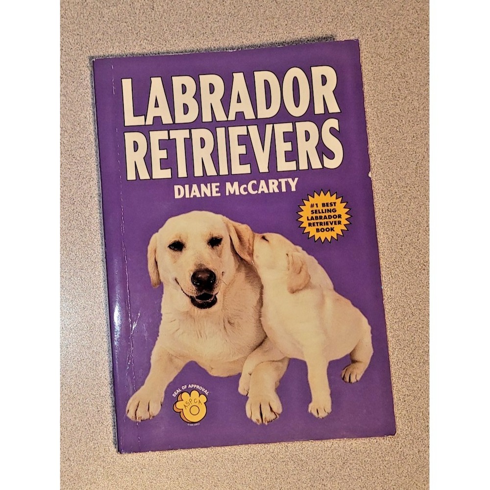 Labrador Retrievers‎ by Diane McCarty Paperback